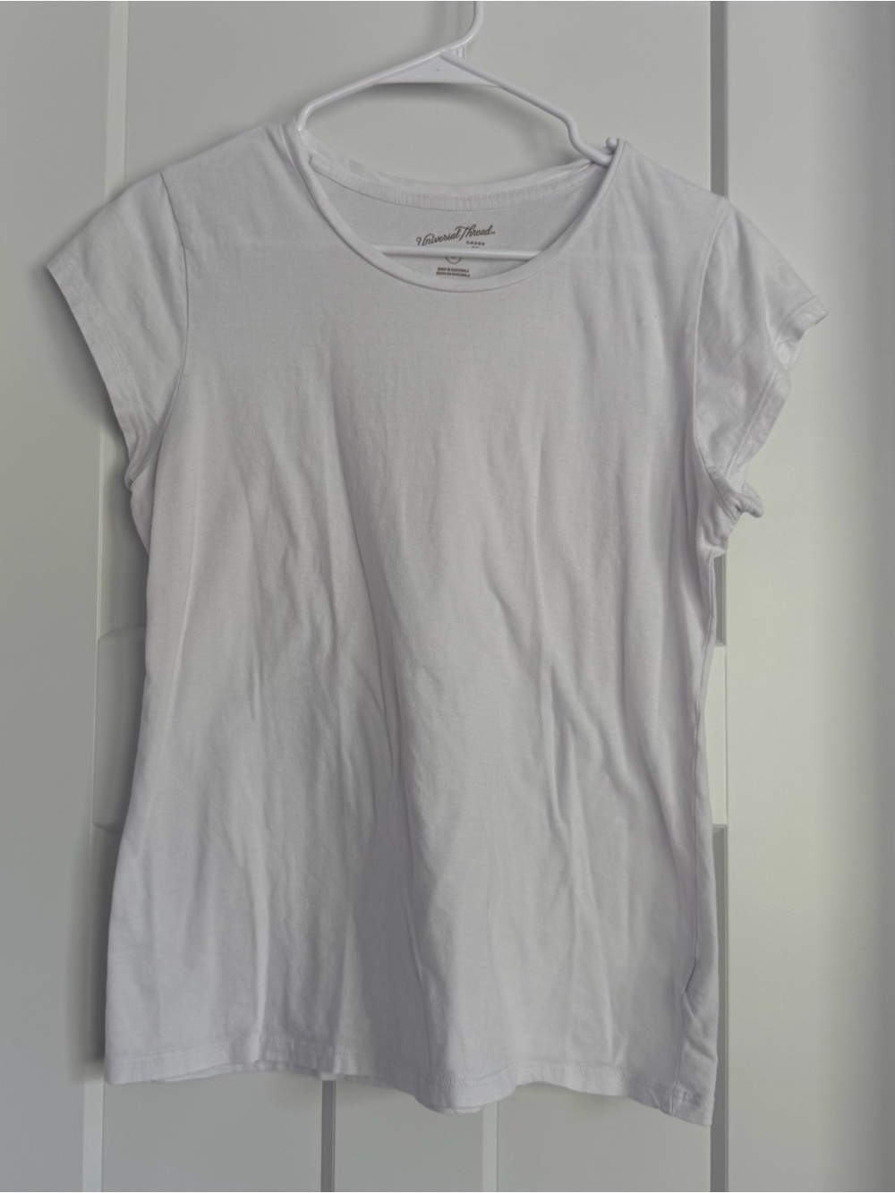 Universal Thread White Short Sleeve Crewneck Tee
